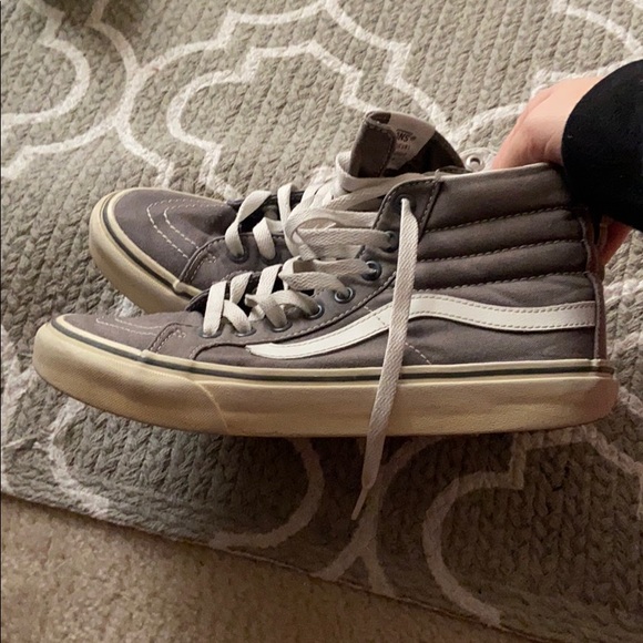 grey vans - Picture 2 of 4